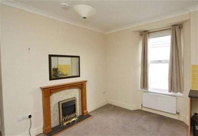  Image of 1 bedroom Flat for sale in Winner Street Paignton TQ3 at Paignton, TQ3 3BJ