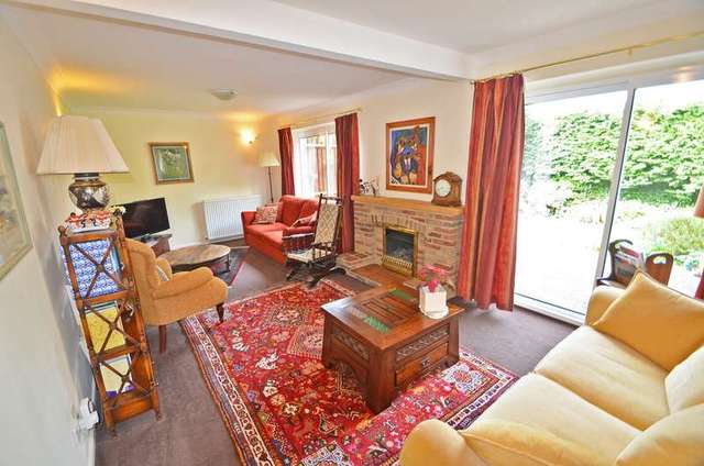  Image of 4 bedroom Detached house for sale in Cavendish Meads Ascot SL5 at Sunninghill, SL5 9TB