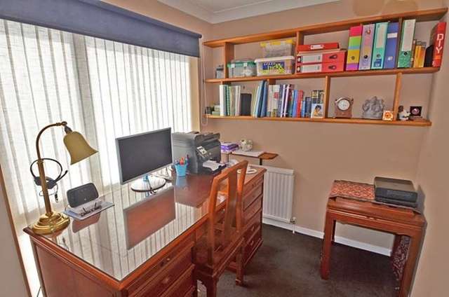  Image of 4 bedroom Detached house for sale in Cavendish Meads Ascot SL5 at Sunninghill, SL5 9TB