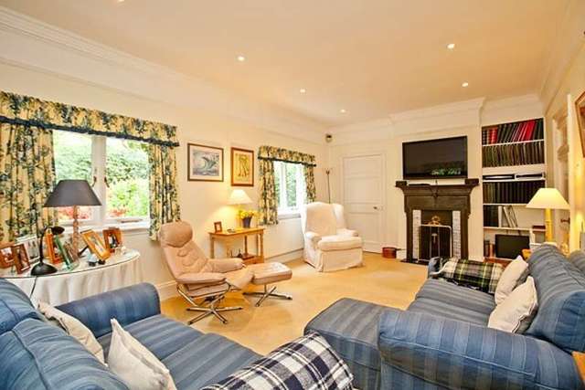  Image of 5 bedroom Detached house for sale in Horsegate Ride Ascot SL5 at Horesgate Ride  South Ascot, SL5 9LS