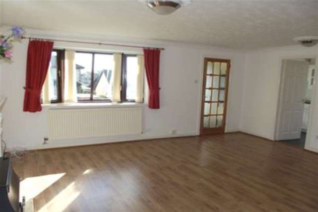  Image of 3 bedroom Bungalow to rent in Templand Drive Cumnock KA18 at Cumnock, KA18 1ER