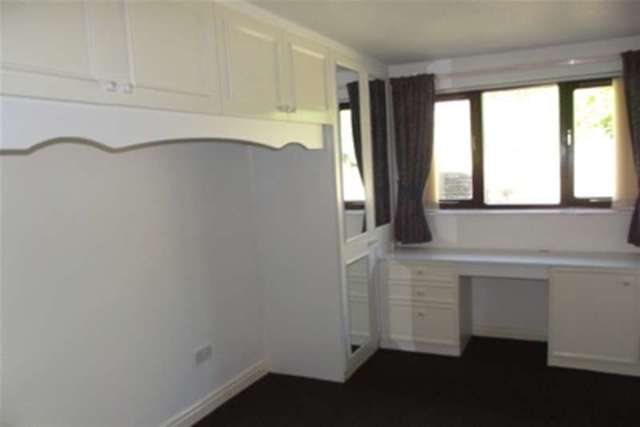  Image of 3 bedroom Bungalow to rent in Templand Drive Cumnock KA18 at Cumnock, KA18 1ER