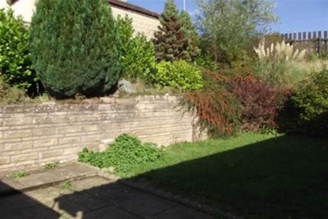  Image of 3 bedroom Bungalow to rent in Templand Drive Cumnock KA18 at Cumnock, KA18 1ER