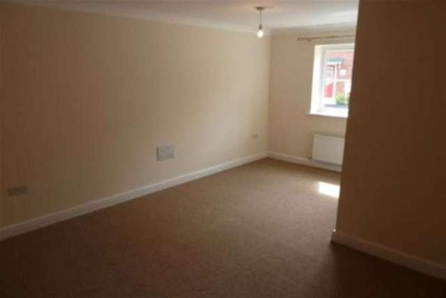  Image of 3 bedroom Detached house to rent in Park Street Uttoxeter ST14 at Uttoxeter, ST14 7AG