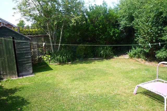  Image of 3 bedroom Detached house to rent in Abshot Road Fareham PO14 at Titchfield Common  Fareham, PO14 4NH