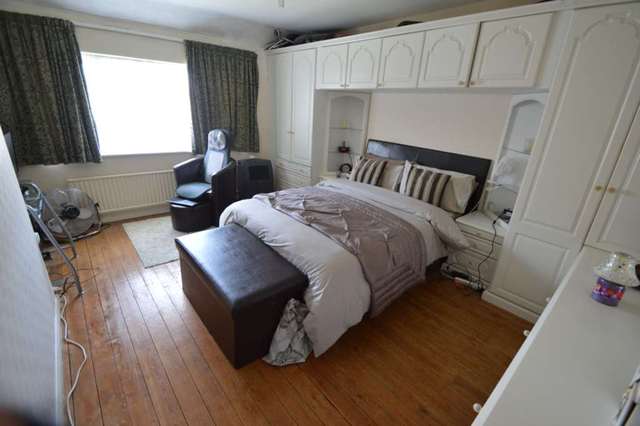  Image of 2 bedroom Detached house to rent in Northcote Addlestone KT15 at Northcote  Addlestone, KT15 2LS