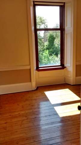  Image of 2 bedroom Flat to rent in Albert Road Glasgow G42 at Albert Road ( Croshill Glasgow, G42 8UB