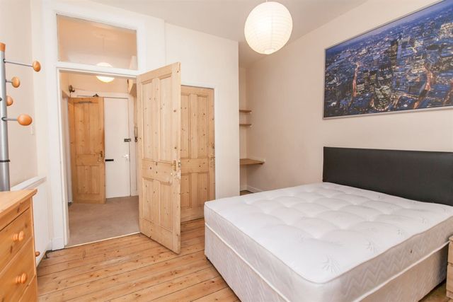  Image of 1 bedroom Flat to rent in Albert Street Edinburgh EH7 at Easter Road Edinburgh Edinburgh, EH7 5LR
