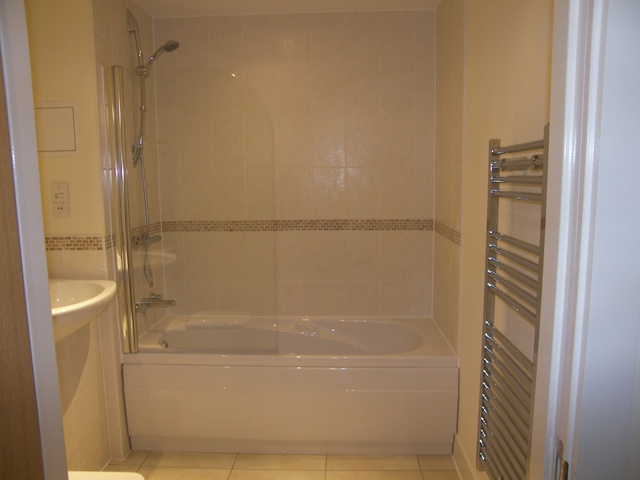  Image of 2 bedroom Detached house to rent in Ferry Court Cardiff CF11 at Prospect Place  Cardiff, CF11 0JT