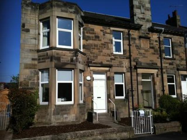  Image of 3 bedroom Flat to rent in Alexandra Place Stirling FK8 at Stirling  Stirling, FK8 1UN