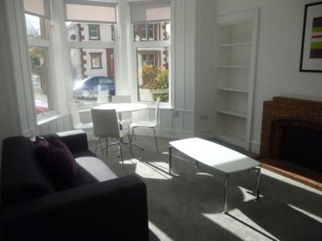  Image of 3 bedroom Flat to rent in Alexandra Place Stirling FK8 at Stirling  Stirling, FK8 1UN