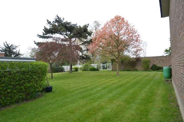  Image of 2 bedroom Apartment to rent in Alexandra Road Epsom KT17 at Alexandra Road  Epsom, KT17 4BY
