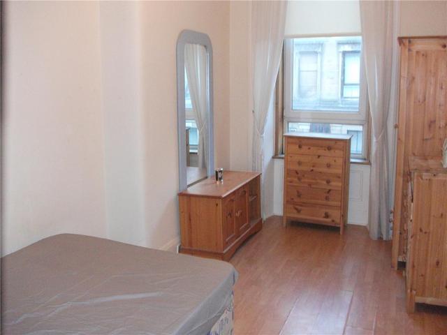  Image of 1 bedroom Flat to rent in Allison Street Glasgow G42 at Govanhill Glasgow Glasgow, G42 8HD