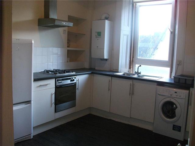 Image of 1 bedroom Flat to rent in Allison Street Glasgow G42 at Govanhill Glasgow Glasgow, G42 8HD
