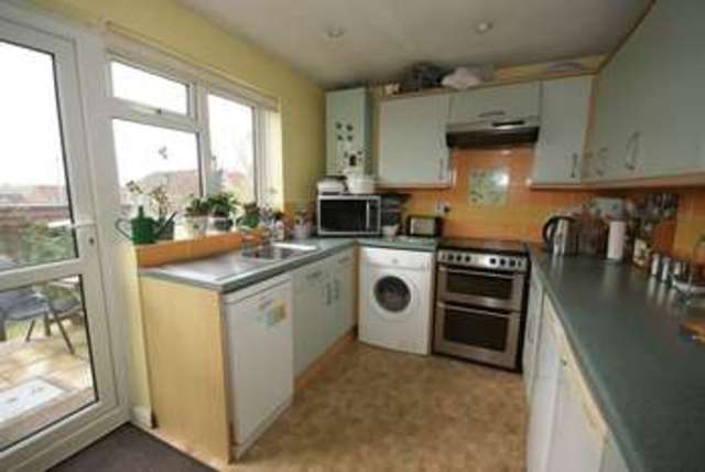  Image of 2 bedroom Detached house to rent in Northanger Close Alton GU34 at Northanger Close  Alton, GU34 2BH