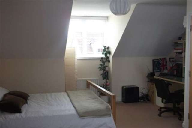  Image of 4 bedroom Detached house to rent in Armstrong Way York YO30 at York, YO30 5NG