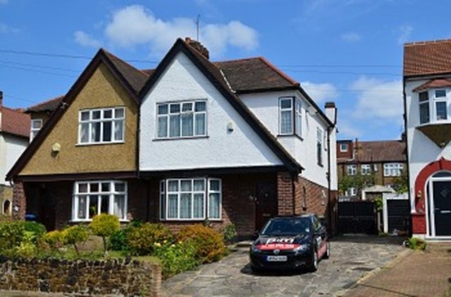  Image of 3 bedroom Detached house to rent in Ashridge Gardens London N13 at Ashridge Gardens Palmers Green London, N13 4JY