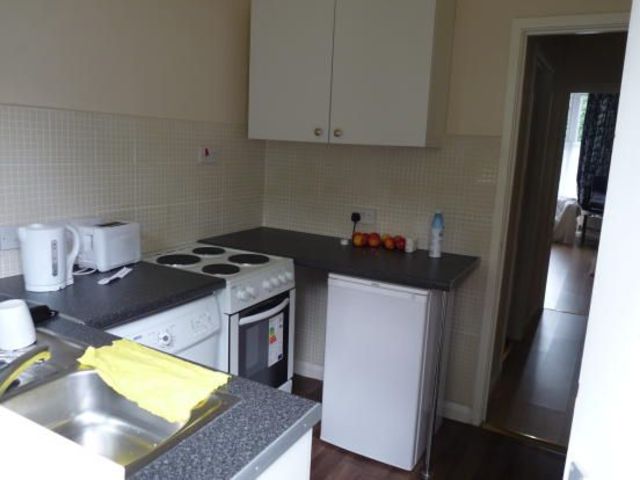  Image of Studio flat to rent in Augusta Road Moseley Birmingham B13 at BIRMINGHAM, B13 8AE