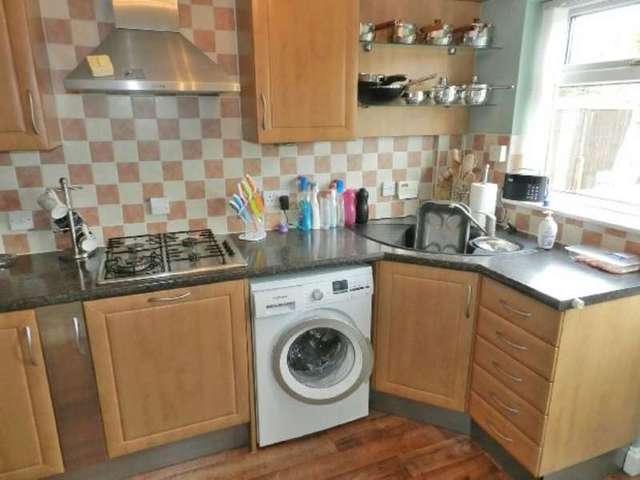  Image of 3 bedroom Detached house for sale in Bakewell Road Long Eaton Nottingham NG10 at Bakewell Road  Long Eaton, NG10 1NX