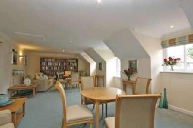  Image of 1 bedroom Retirement Property for sale in Oyster Lane Byfleet West Byfleet KT14 at Byfleet Surrey Byfleet, KT14 7HJ