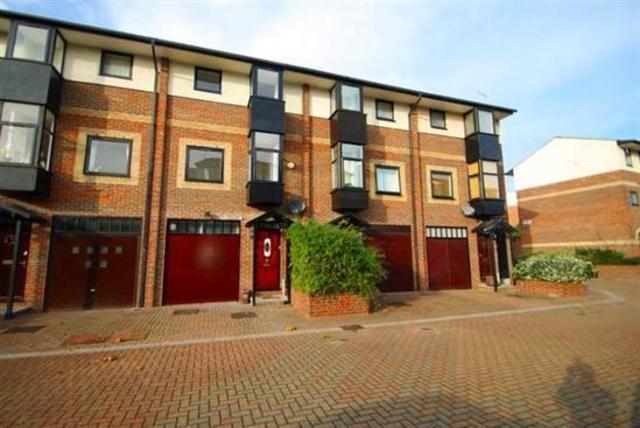 Image of 3 bedroom Terraced house for sale in Taeping Street London E14 at Barnfield Place  Canary Wharf, E14 9UN