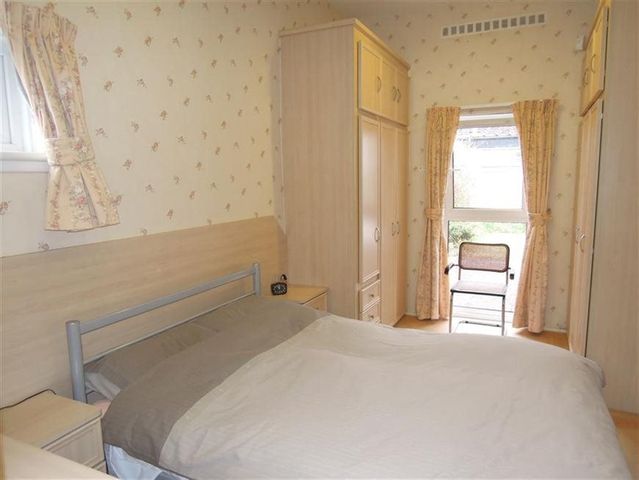  Image of 3 bedroom Detached house to rent in Barntongate Avenue Edinburgh EH4 at Barnton Edinburgh Edinburgh, EH4 8BH