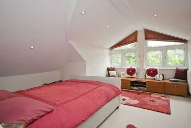  Image of 4 bedroom Detached house for sale in Batchworth Lane Northwood HA6 at Northwood, HA6 3HE