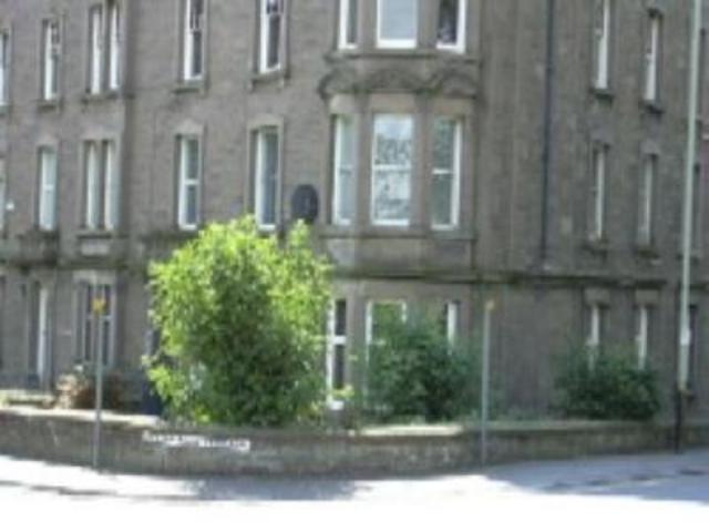  Image of 4 bedroom Flat to rent in Baxter Park Terrace Dundee DD4 at Baxter Park Terrace  Dundee, DD4 6NL