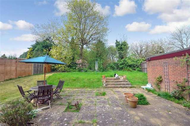  Image of 5 bedroom Detached house for sale in Baywell Leybourne West Malling ME19 at Leybourne West Malling West Malling, ME19 5QQ