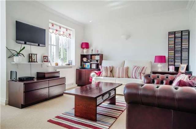  Image of 2 bedroom Apartment for sale in Hinton Way Great Shelford Cambridge CB22 at Great Shelford, CB22 5AD