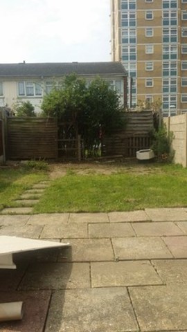  Image of 3 bedroom Terraced house to rent in Bell Farm Avenue Dagenham RM10 at BELL FARM AVE  DAGENHAM EAST, RM10 7AT