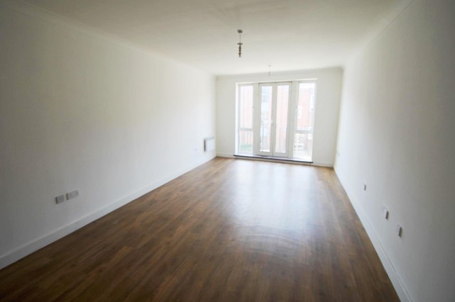  Image of 2 bedroom Flat to rent in London Road St. Albans AL1 at 25 London Road  St. Albans, AL1 1LB