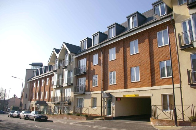  Image of 2 bedroom Flat to rent in Marlborough Road St. Albans AL1 at 1 Marlborough Road  St Albans, AL1 3WA