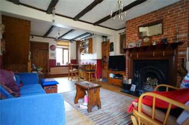  Image of 4 bedroom Terraced house for sale in Bentley Street Gravesend DA12 at Gravesend Kent  Gravesend, DA12 2DH