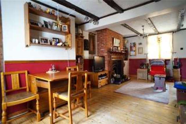  Image of 4 bedroom Terraced house for sale in Bentley Street Gravesend DA12 at Gravesend Kent  Gravesend, DA12 2DH