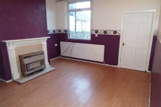  Image of 2 bedroom Property to rent in Berdmore Street Fenton Stoke-on-Trent ST4 at Stoke-On-Trent, ST4 3HB