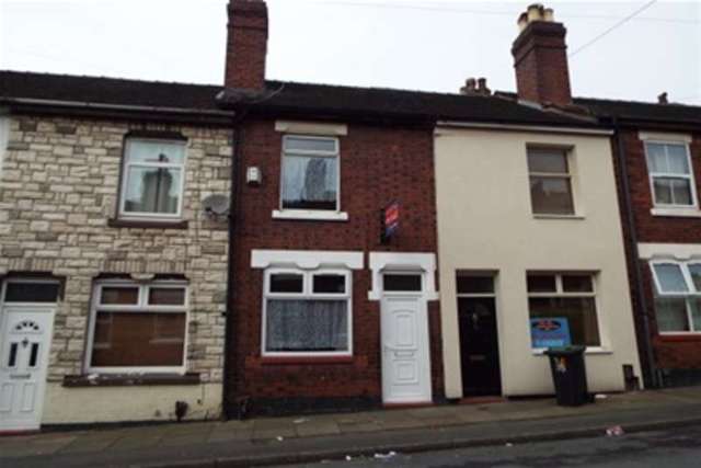  Image of 2 bedroom Property to rent in Berdmore Street Fenton Stoke-on-Trent ST4 at Stoke-On-Trent, ST4 3HB