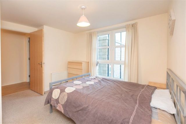 Image of 2 bedroom Flat to rent in Bethlehem Way Edinburgh EH7 at Lochend Edinburgh Edinburgh, EH7 6FB