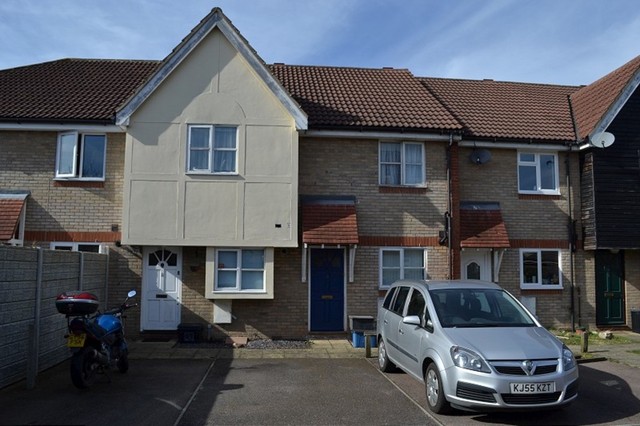  Image of 2 bedroom Detached house to rent in Bexley Gardens Chadwell Heath Romford RM6 at Bexley Gardens  Chadwell Heath, RM6 4FD