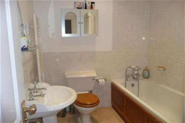  Image of 4 bedroom Detached house to rent in Bishopfields Drive York YO26 at York, YO26 4WN