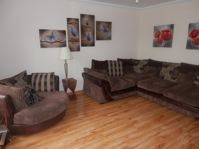  Image of 4 bedroom Detached house to rent in Black Devon Place Inchture Perth PH14 at Perthshire  Perthshire, PH14 9PB