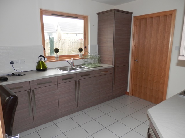  Image of 4 bedroom Detached house to rent in Black Devon Place Inchture Perth PH14 at Perthshire  Perthshire, PH14 9PB
