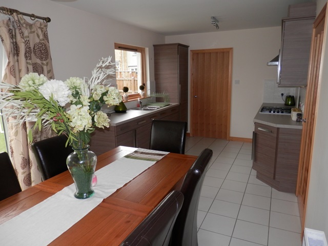  Image of 4 bedroom Detached house to rent in Black Devon Place Inchture Perth PH14 at Perthshire  Perthshire, PH14 9PB