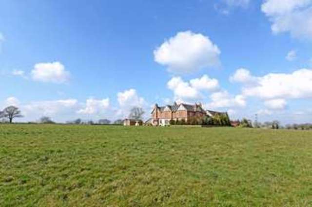  Image of 8 bedroom Detached house to rent in Blakenhall Nantwich CW5 at Blakenhall Nantwich, CW5 7NR