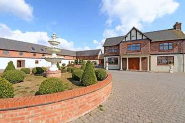  Image of 8 bedroom Detached house to rent in Blakenhall Nantwich CW5 at Blakenhall Nantwich, CW5 7NR