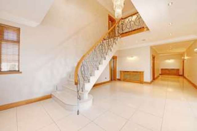  Image of 8 bedroom Detached house to rent in Blakenhall Nantwich CW5 at Blakenhall Nantwich, CW5 7NR
