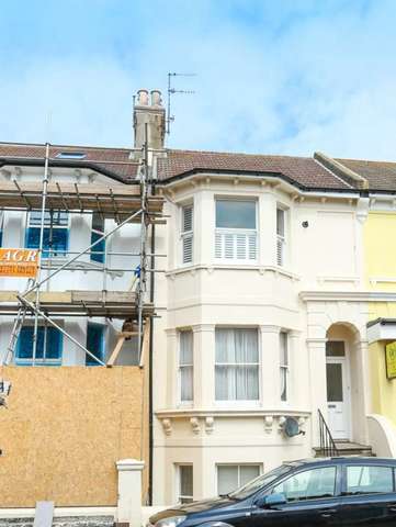  Image of 1 bedroom Flat for sale in Blatchington Road Hove BN3 at Hove Hove, BN3 3YP