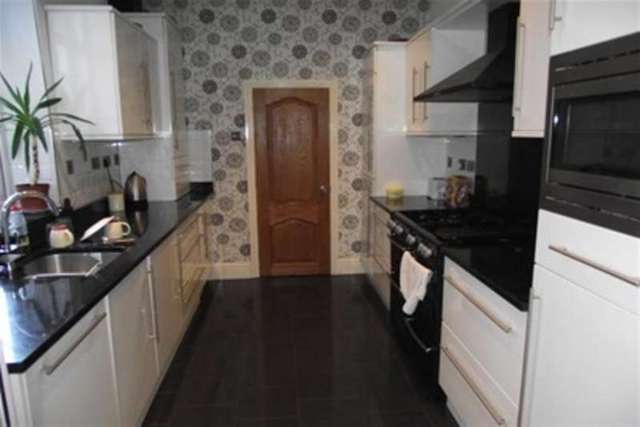  Image of 3 bedroom Terraced house to rent in Bolton Road Bury BL8 at Bury, BL8 2DA