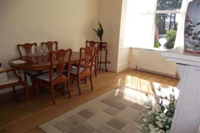  Image of 3 bedroom Terraced house to rent in Bolton Road Bury BL8 at Bury, BL8 2DA