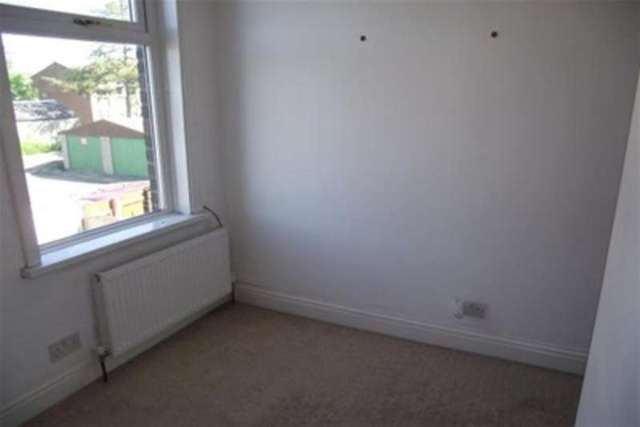  Image of 3 bedroom Terraced house to rent in Bolton Road Bury BL8 at Bury, BL8 2DA